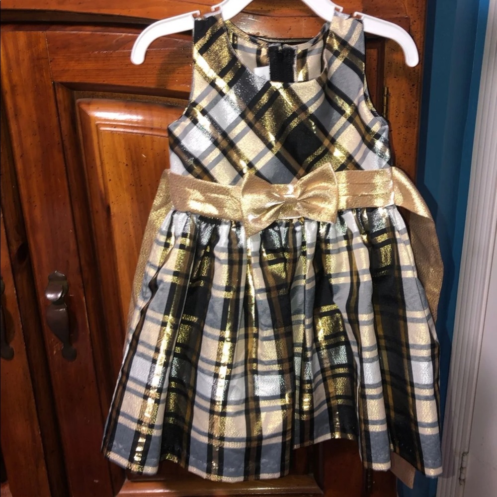 Girls dress